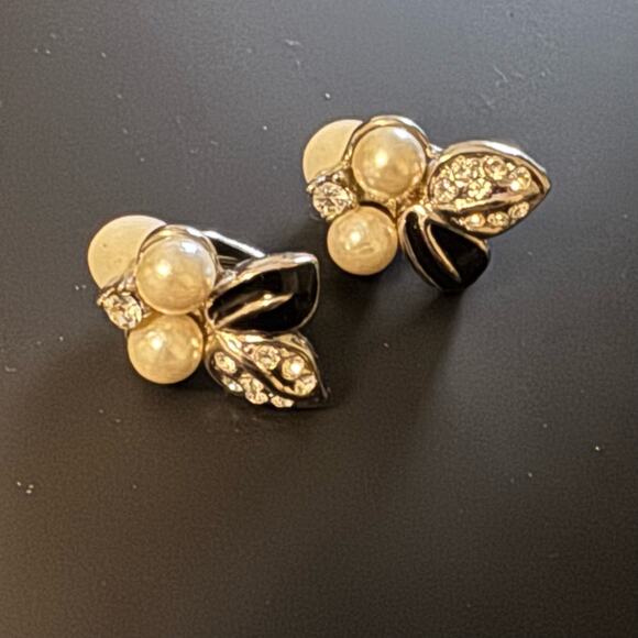VTG Clip On Earrings Faux Pearl Rhinestones Silver Tone Formal Wedding Dressy - Picture 4 of 8
